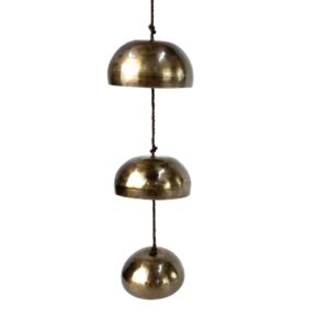 Hanging set of three Himalayan singing bowls made from five metal alloys in graduated sizes